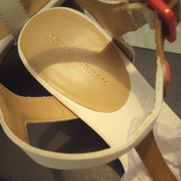 Tommy Hilfiger sandal shoes! New size 8 boxed! Multi color Leather T straps! - Picture 10 of 12